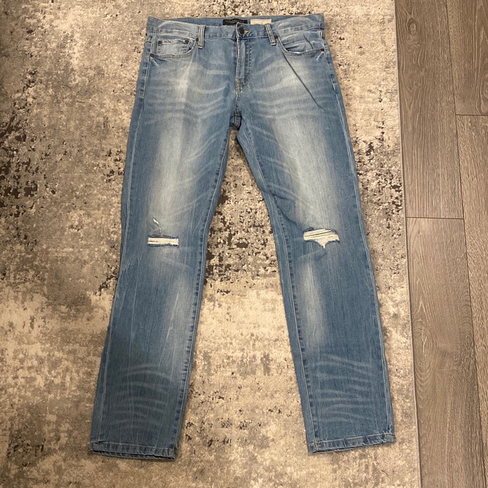 Aeropostale Light Wash Jeans